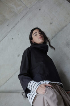 polera inverness grafito