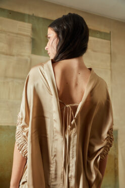 BLUSA TAUPE ORO
