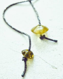 COLLAR PLANET OLIVA